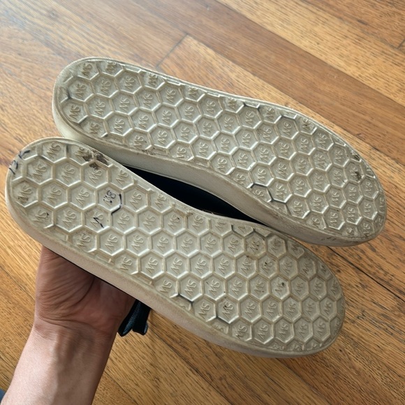 Stuart Weitzman LIVVY CONVERTIBLE Black Sneaker Size 5.5 - Picture 12 of 15